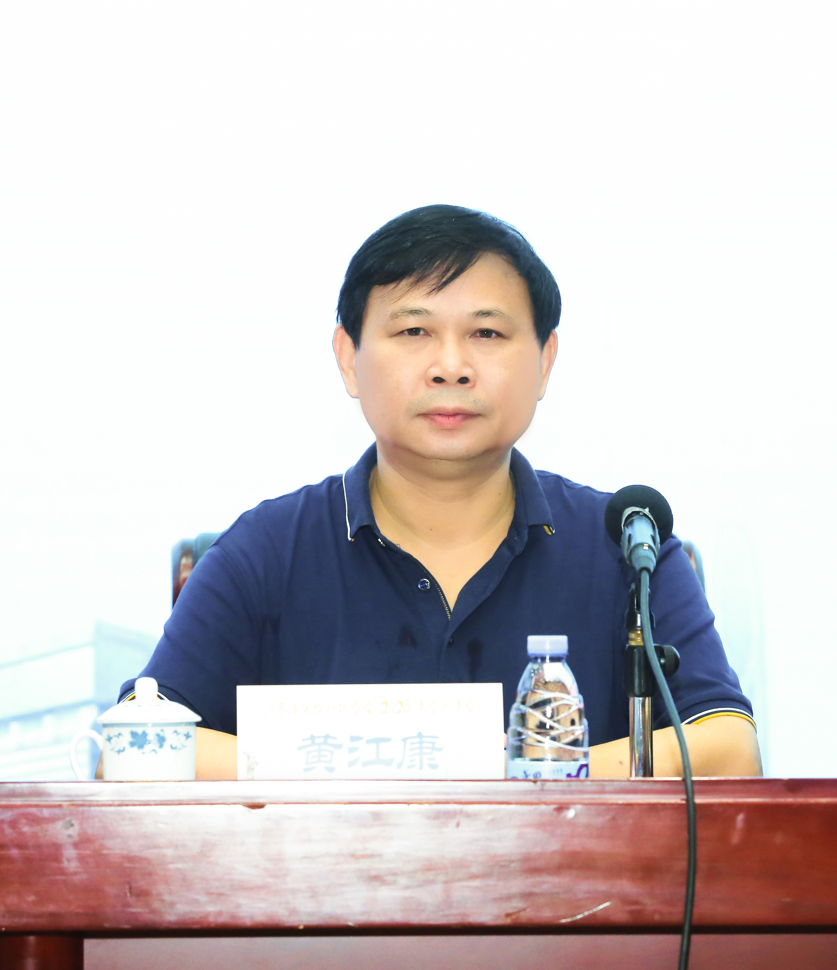 黄江康2.jpg