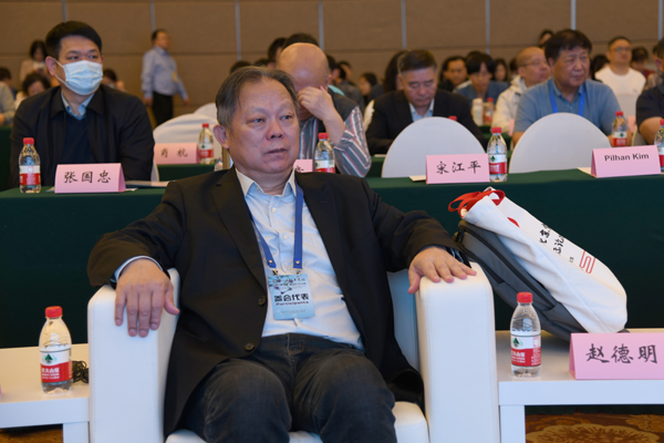 赵德明.jpg